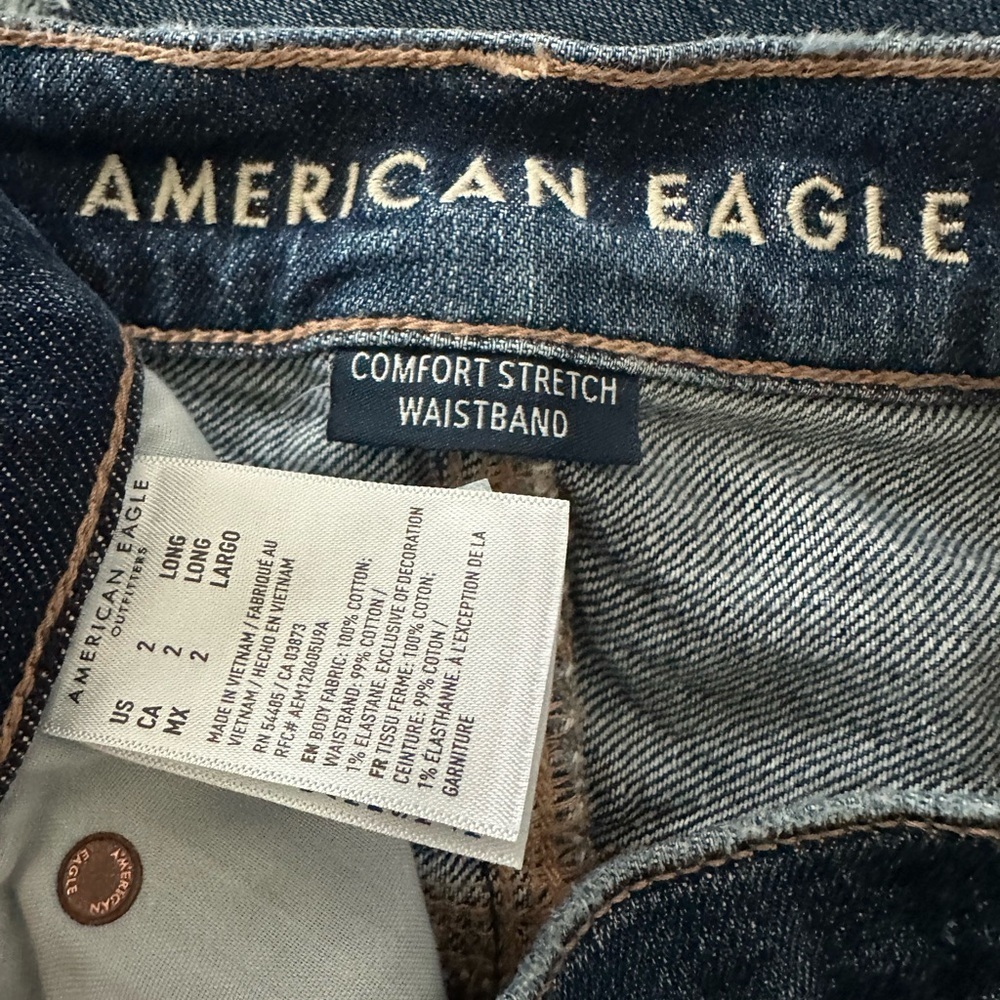 American Eagle Women’s Distressed Straight Jeans - Picture 7 of 7